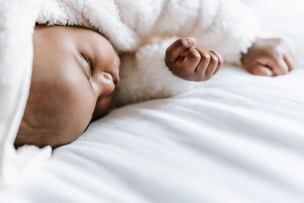 Slapende newborn baby